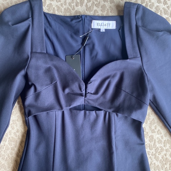 NWT ELLIATT Scarlette Cutout Long Sleeve Sheath Midi Dress in Navy Blue, size L - Picture 5 of 10